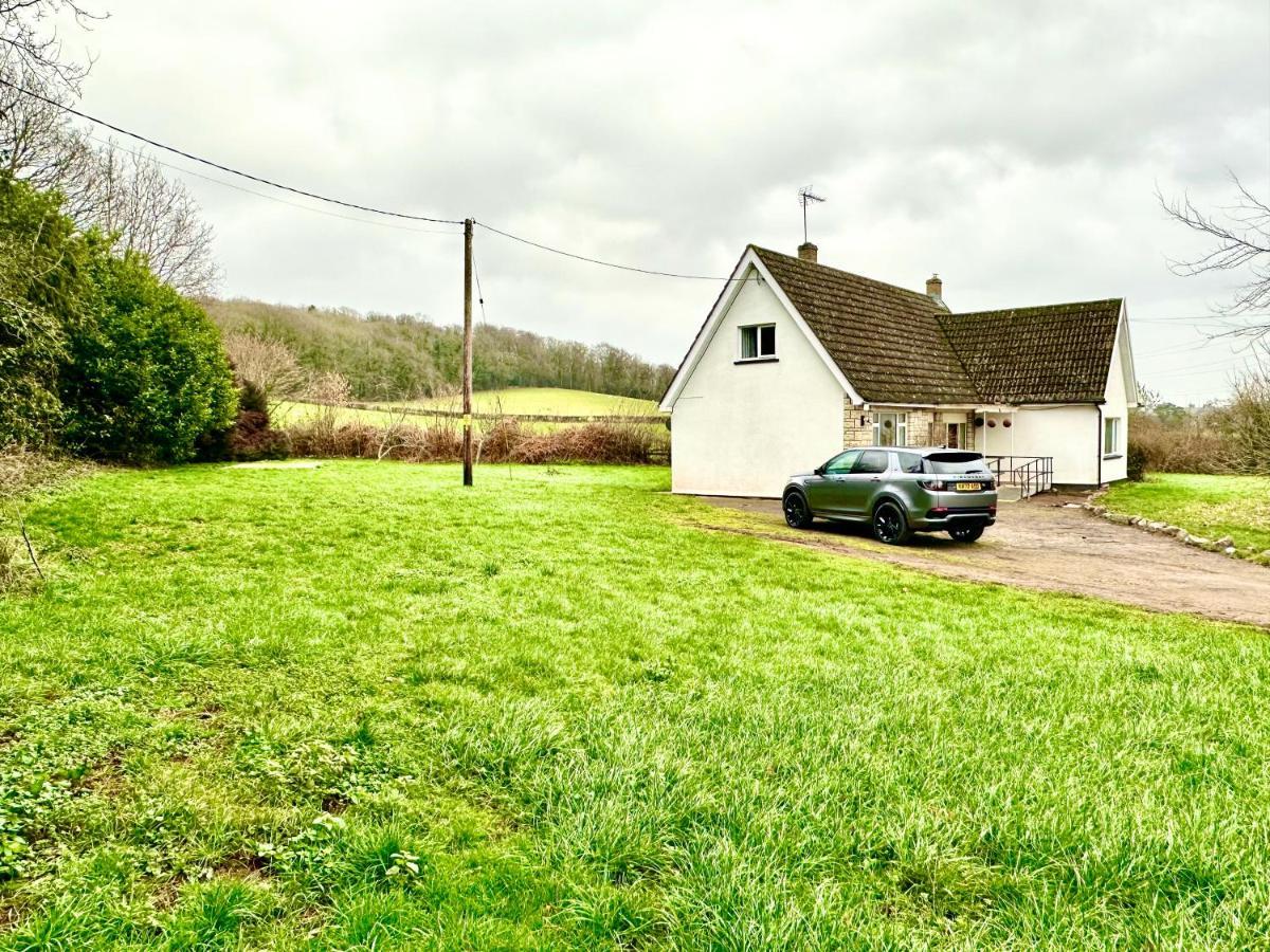 Three Bedroom Rural, Relaxing And Peaceful,Dogs Welcome! With Cymru Holidays Abergavenny Exterior foto